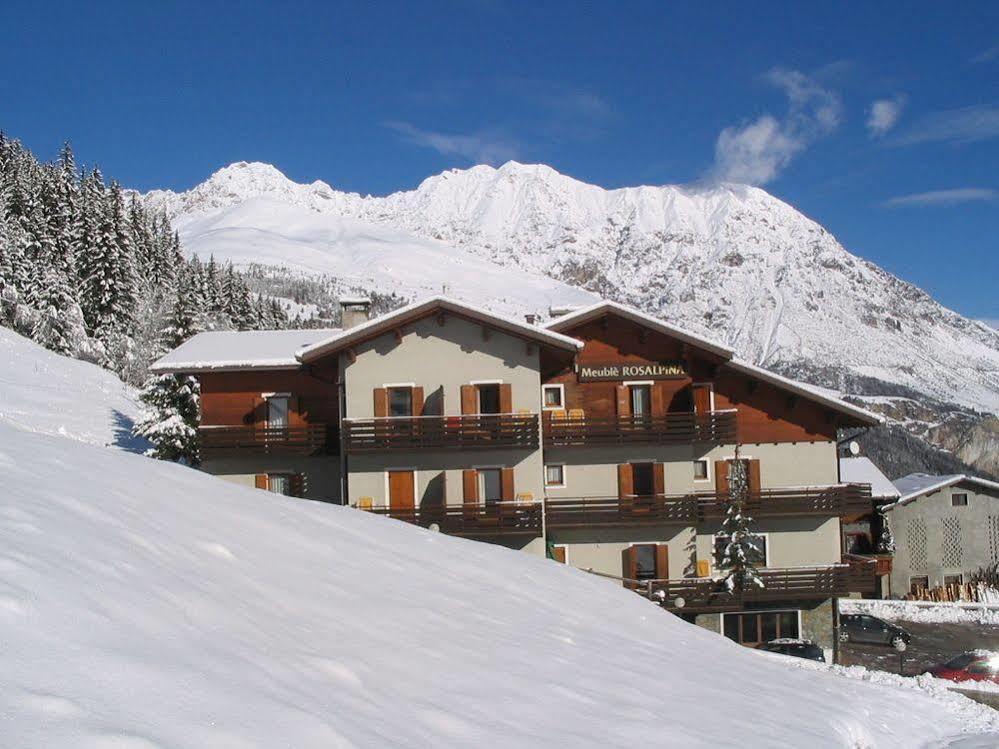Hotel Meuble Rosalpina Isolaccia Exterior foto